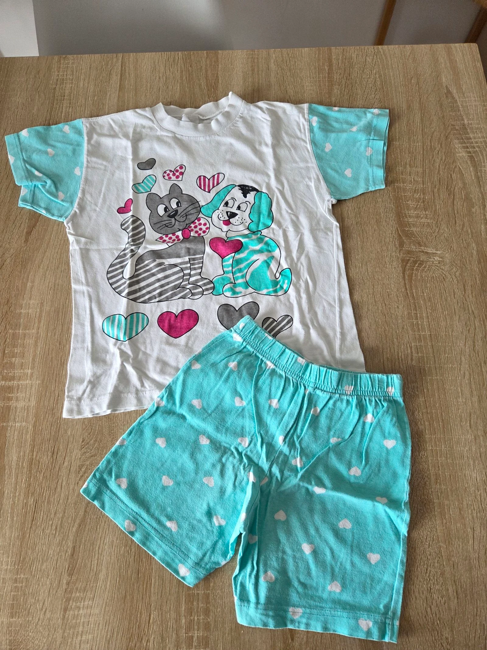 Ensemble été vintage T-shirt et short blanc et menthe motif chien chat cœur taille 6 ans 114 cm 